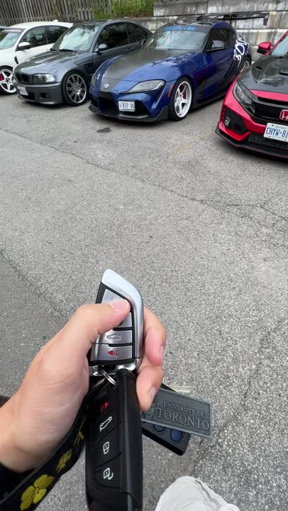 Até hoje eu não entendo porque não consegui abrir essa BMW…