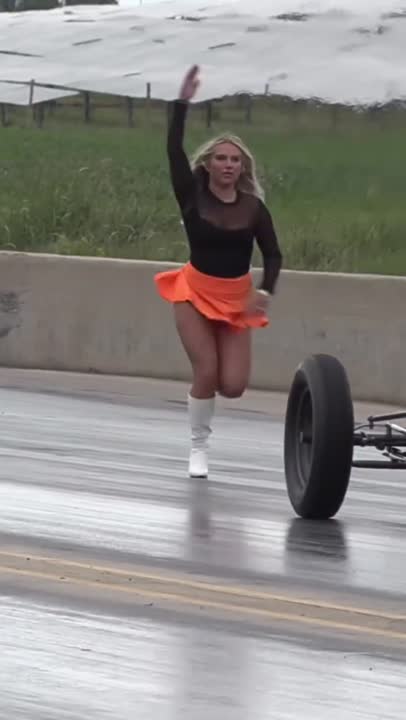 Arrancada alinhando um dragster