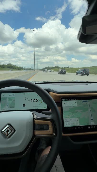 Rivian RS1